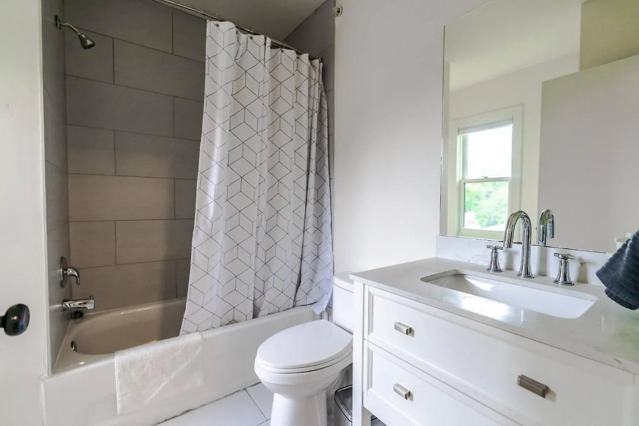 Historical Building 1Br 1Ba Walk To Rogers Place Edmonton
