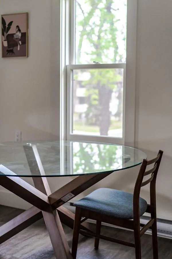 Historical Building 1Br 1Ba Walk To Rogers Place Edmonton Apartamento